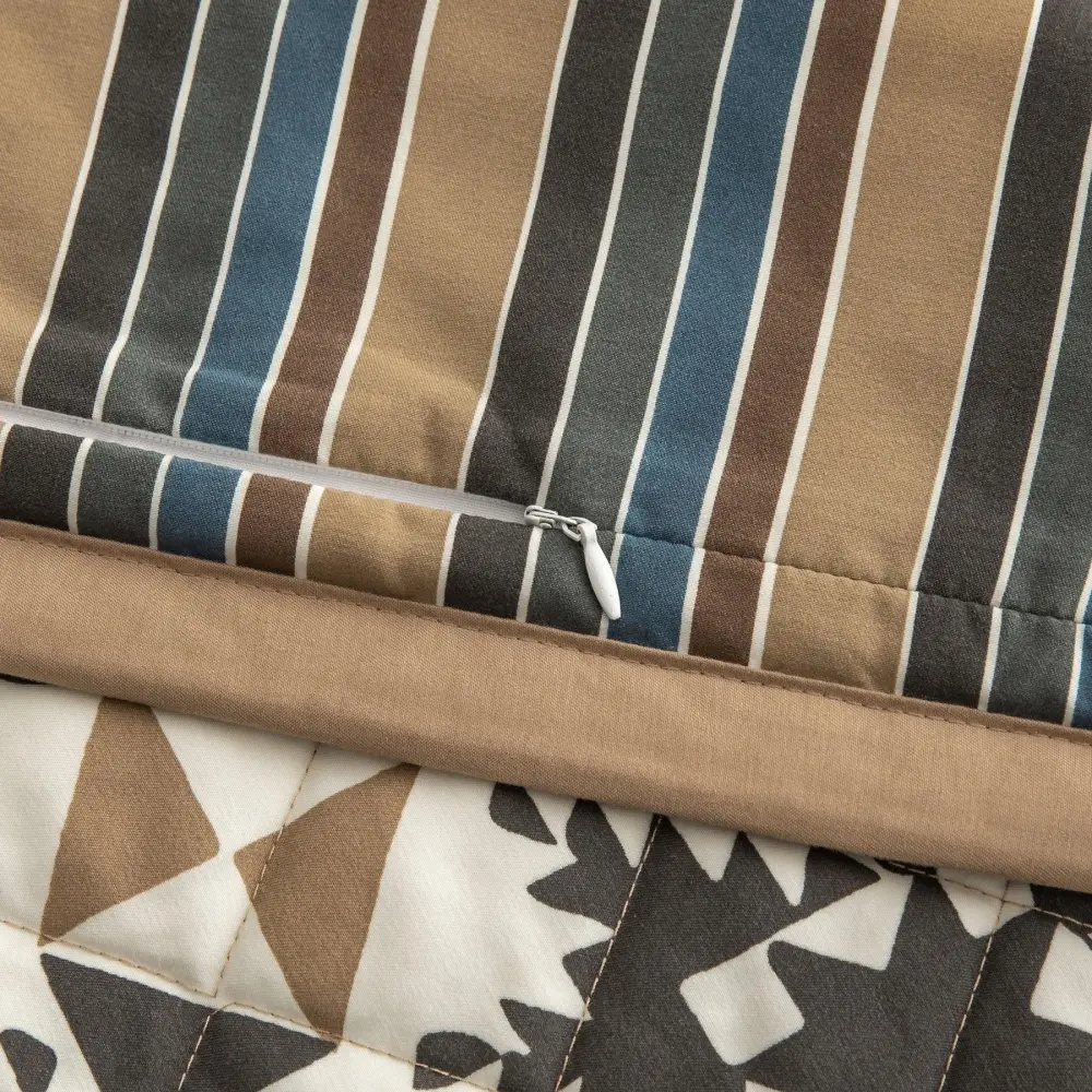 Reversible Striped Quilt Set