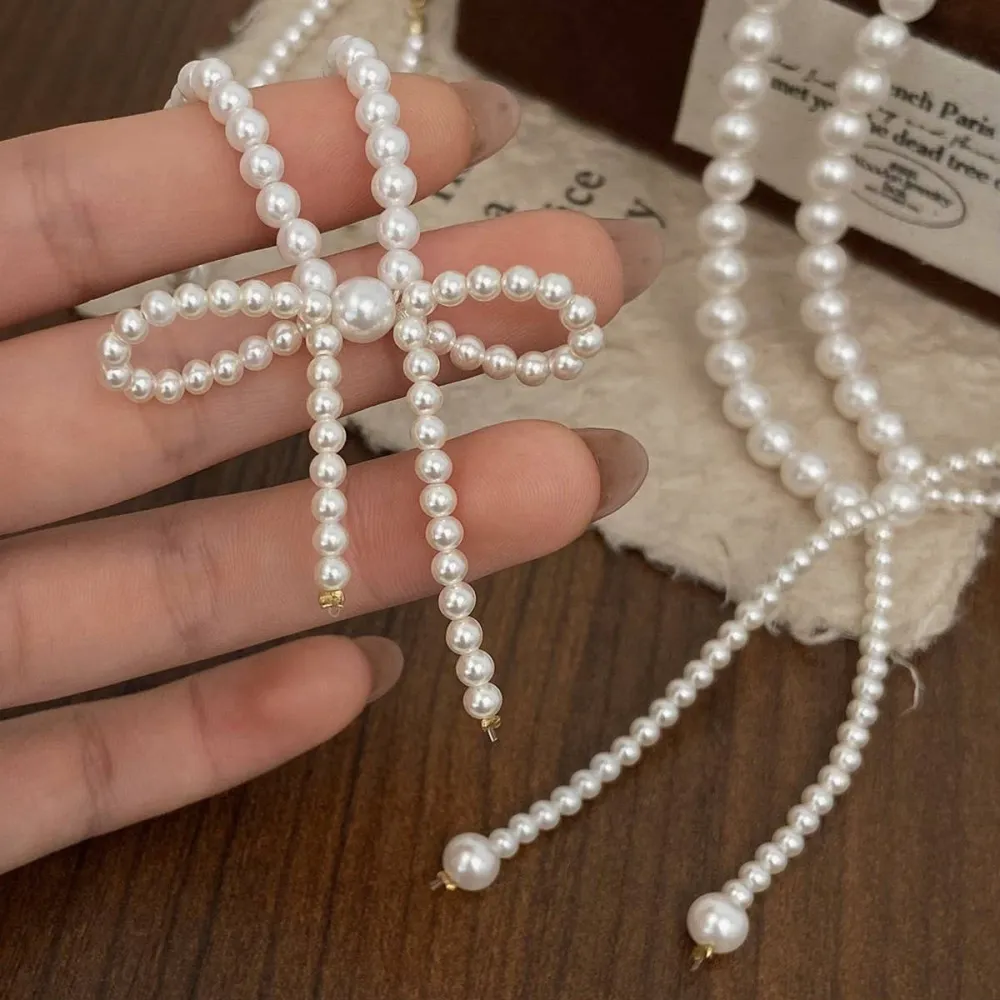 Pearl Bow Necklace