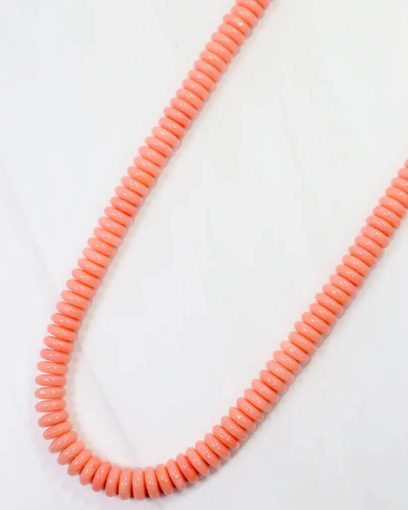 Sleek Detail Statement Necklace