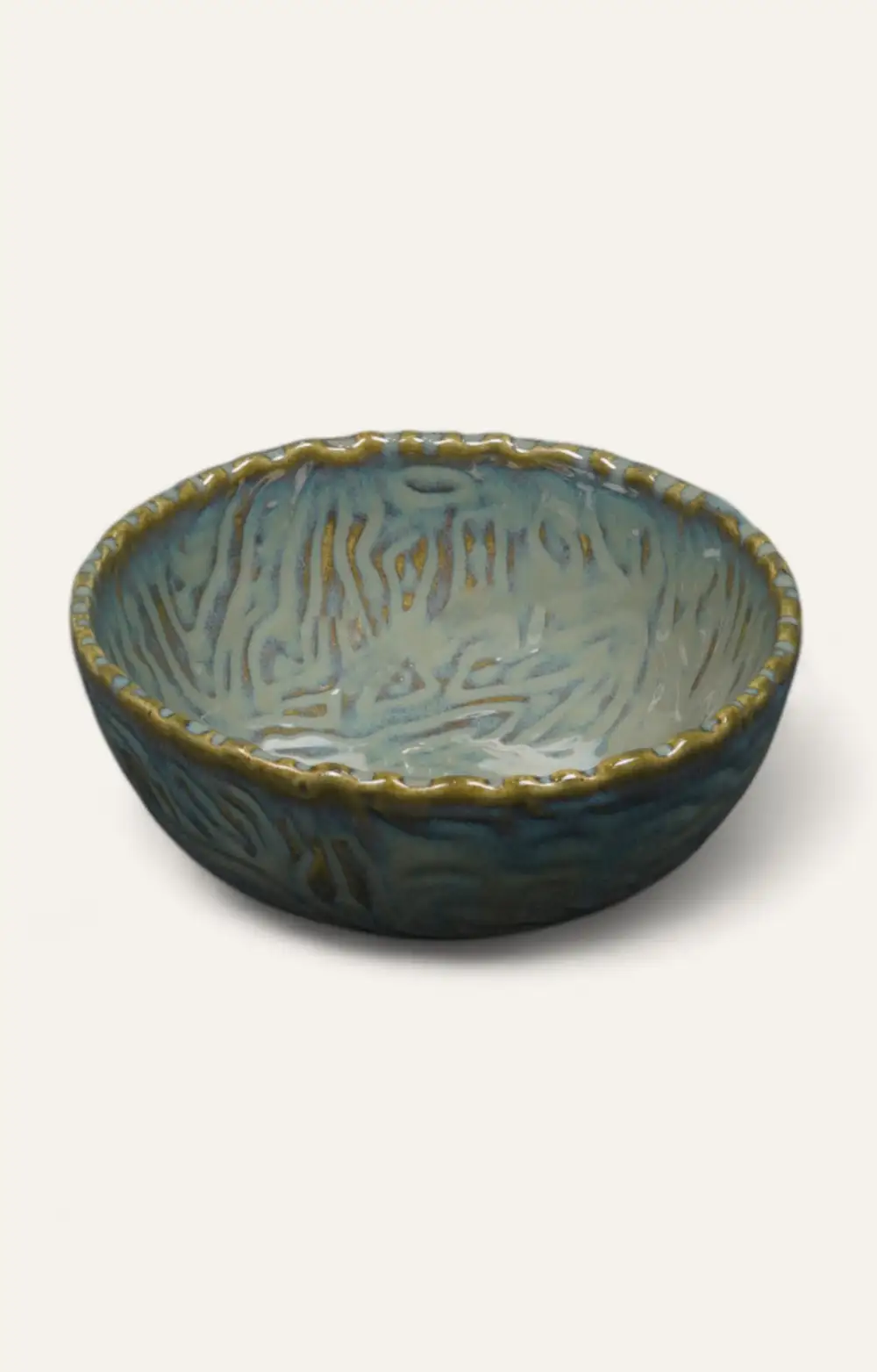 Ripple Edge Ceramic Serving Bowl