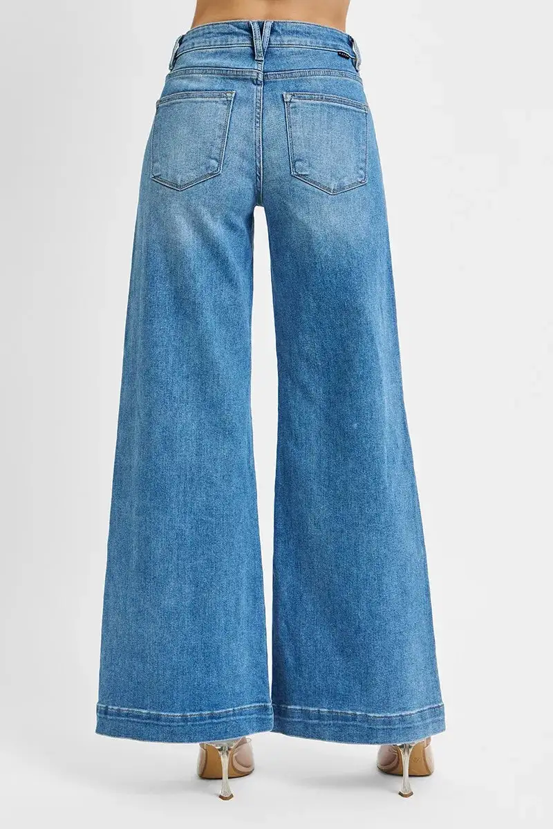 Mid Rise Wide Leg Pocketed Denim Jeans
