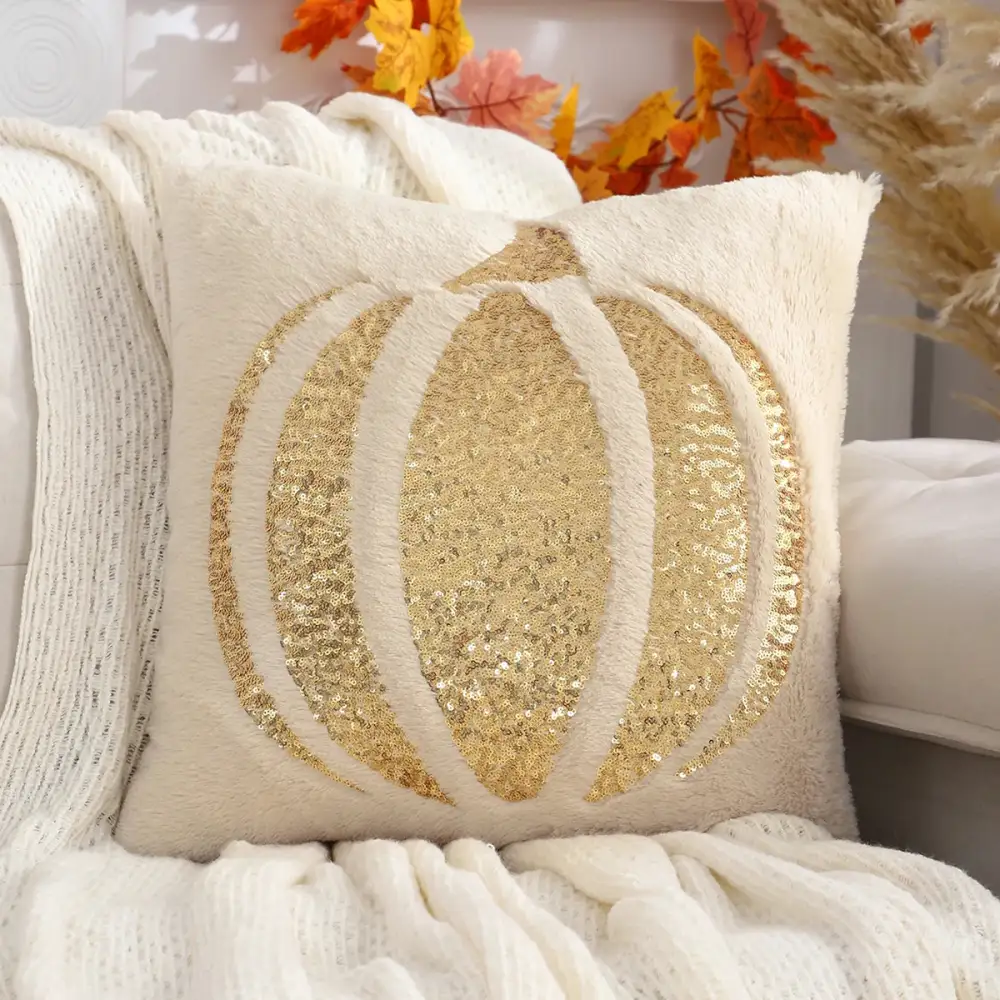 Minimal Decorative Throw Blanket