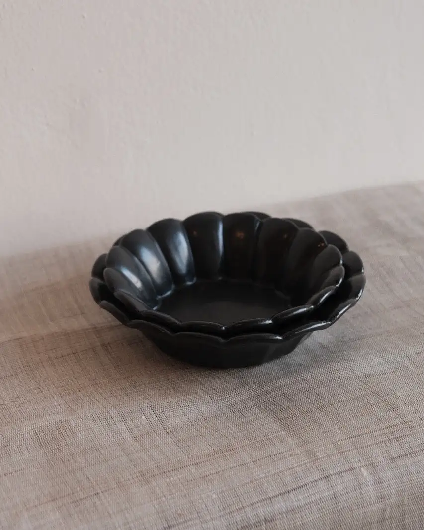 Flower-shaped Deep Bowl