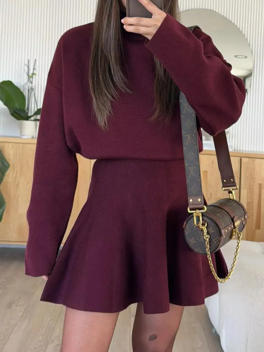 Bouncy Sweater Round Mini Dress