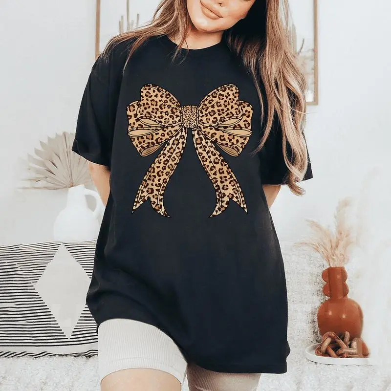 Coquette Bow Leopard For Girls Aesthetic Trendy Girly Women's Oversized Comfort T-Shirt