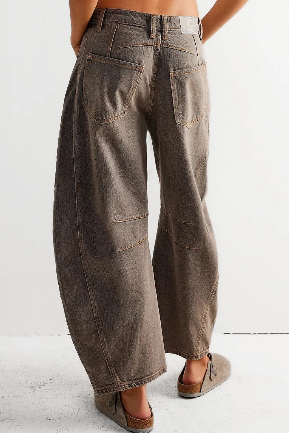 Luck Mid Rise Barrel Jeans Archive