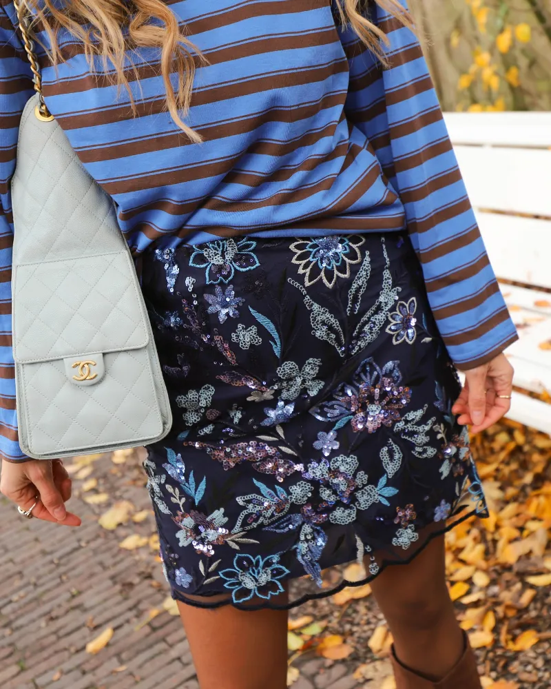Floral Embroidered Short Skirt