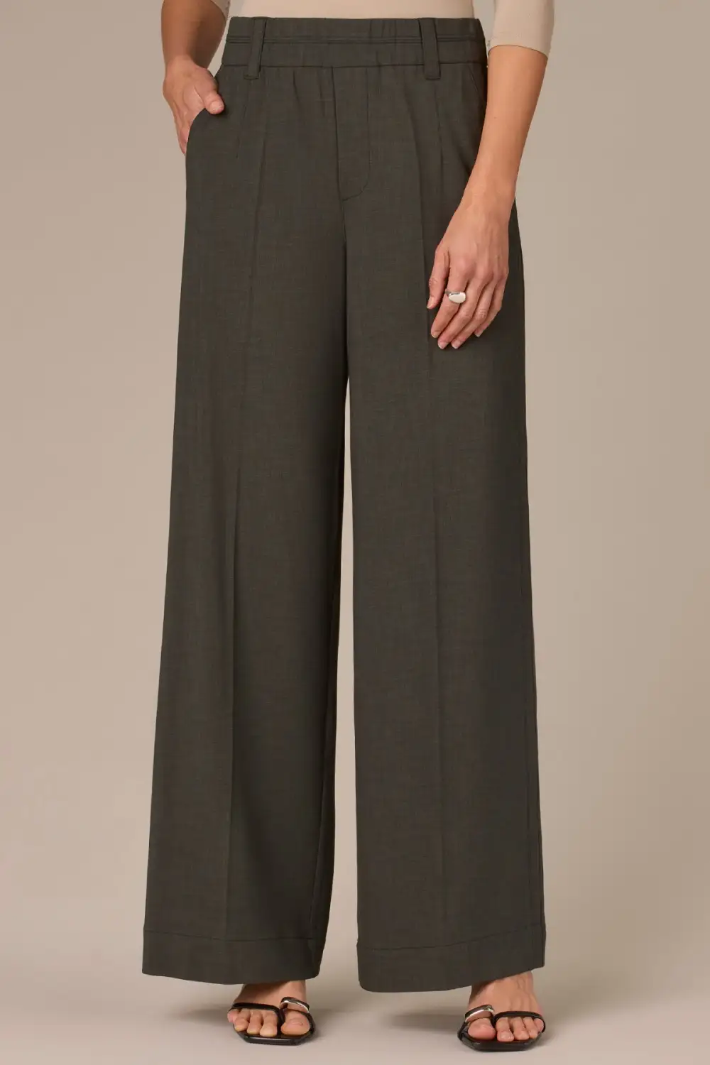 Pull-On Side Seam Tailored Trousers