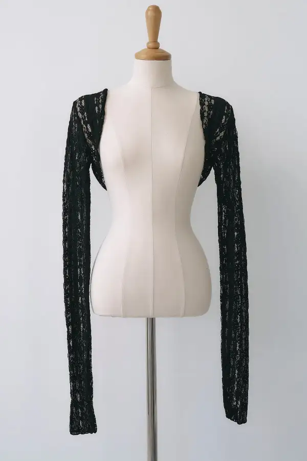 Lace Cropped Shrug Cardi