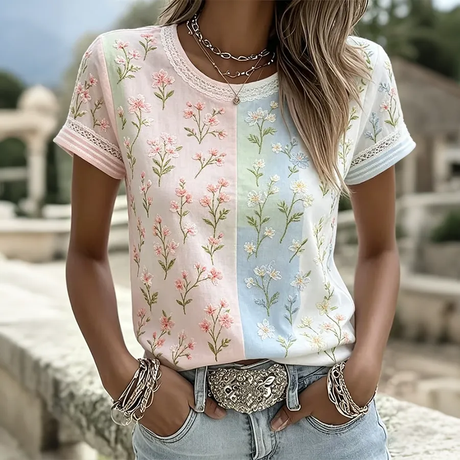 Women's Casual Short-Sleeve T-Shirt with Floral Art Print