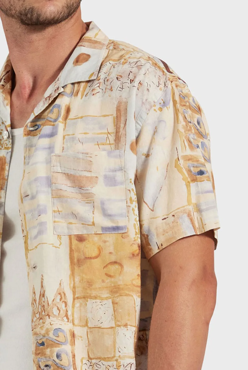 Lightweight Short Sleeve Casual Button Down Shirt