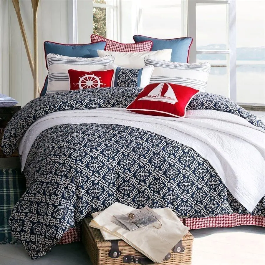 Reversible Striped Bedding Set