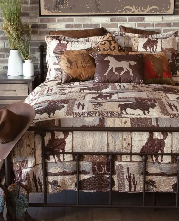 Classic Quilted Animal Motif Quilt Set
