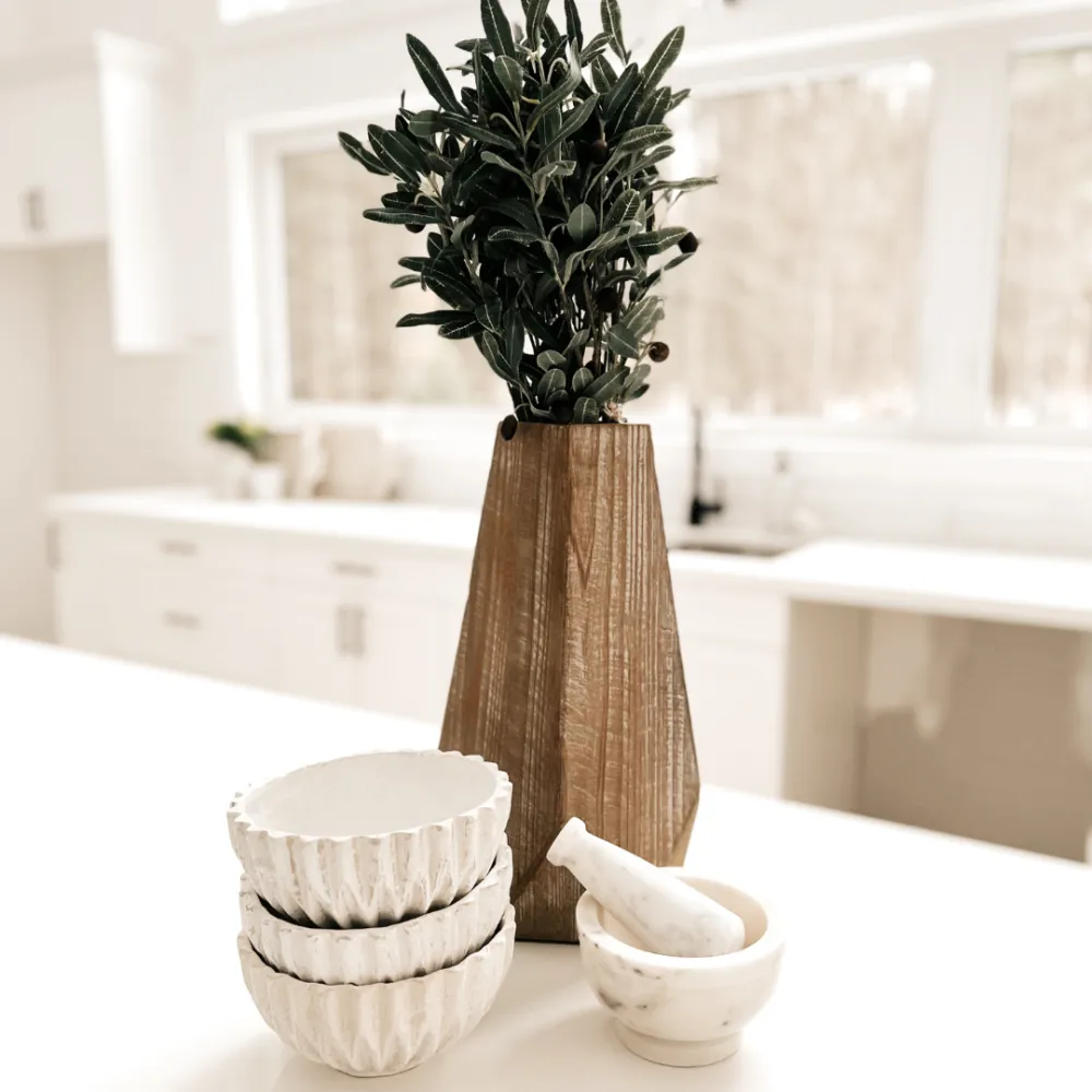 Elegant Refined Table Serving Piece