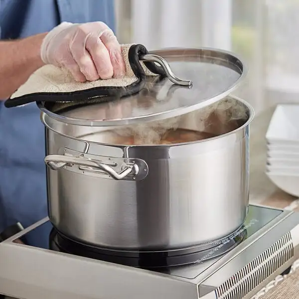 Space-Saving Stainless Steel Aluminum Clad Sauce Pot with Cover