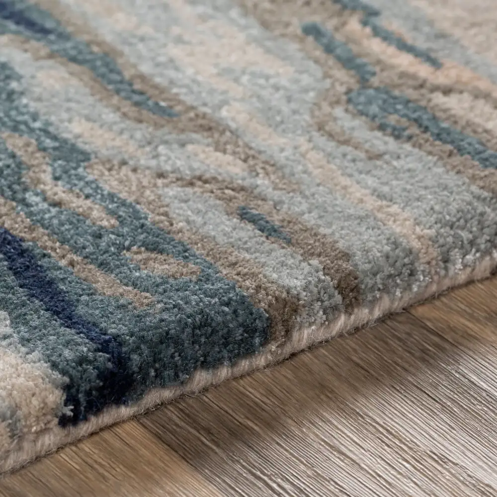 Textured Viscose Wool Blend Carpet