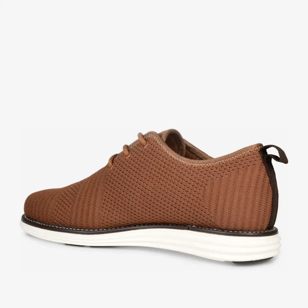 Roomy Fit Casual Sneakers