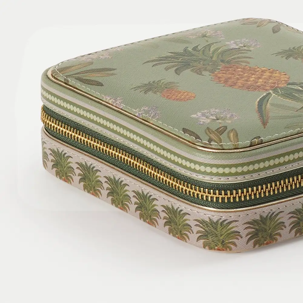 Green Square Jewelry Travel Case