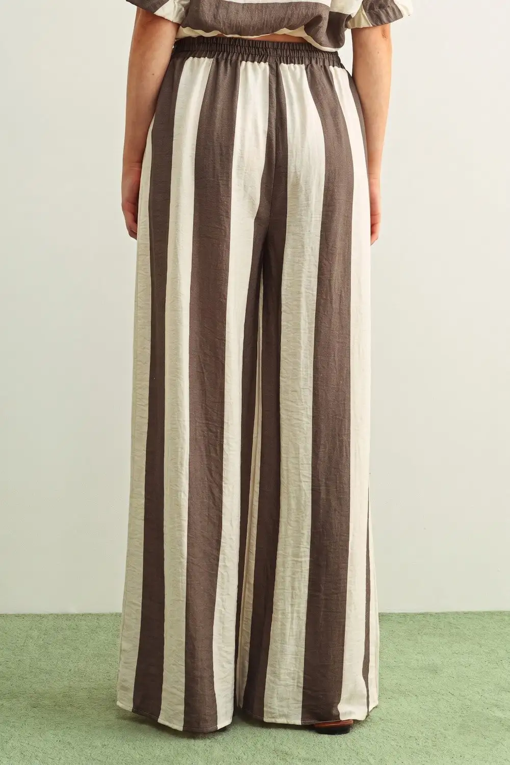 Signature Relaxed Everyday Pants