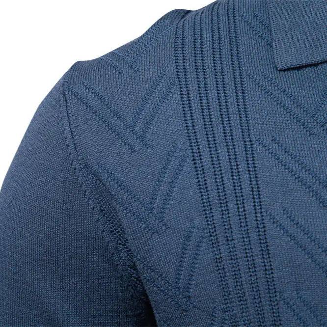 Men's Fine Knit Polo Sweater With V-Neck Zigzag Pattern And Classic Collar