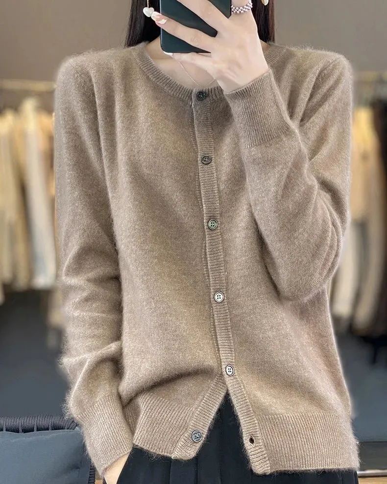 Classic Mink-Cashmere Cashmere Button-Front Crew-Neck Cardigan
