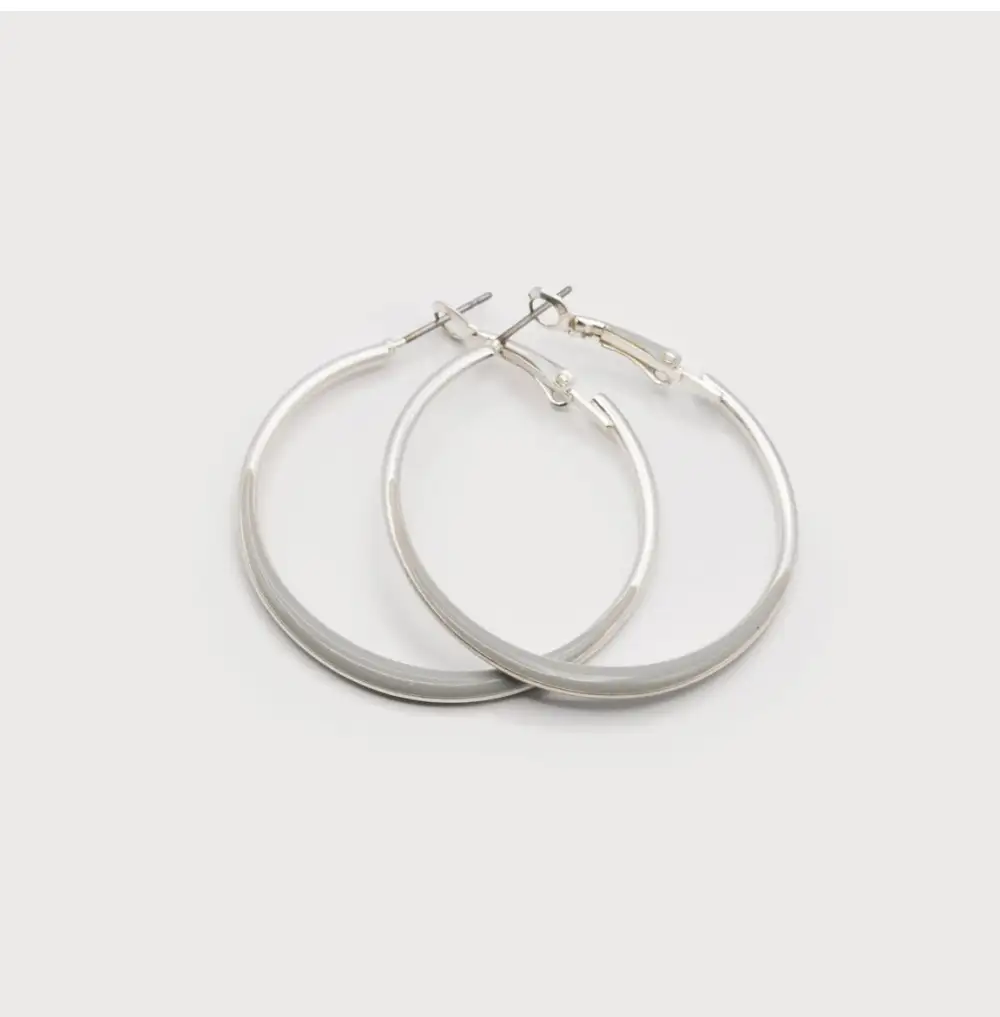 Polished Vintage-Inspired Accent Earrings