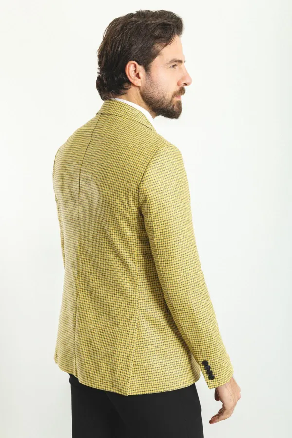 Timeless Slim Fit Plaid Blazer