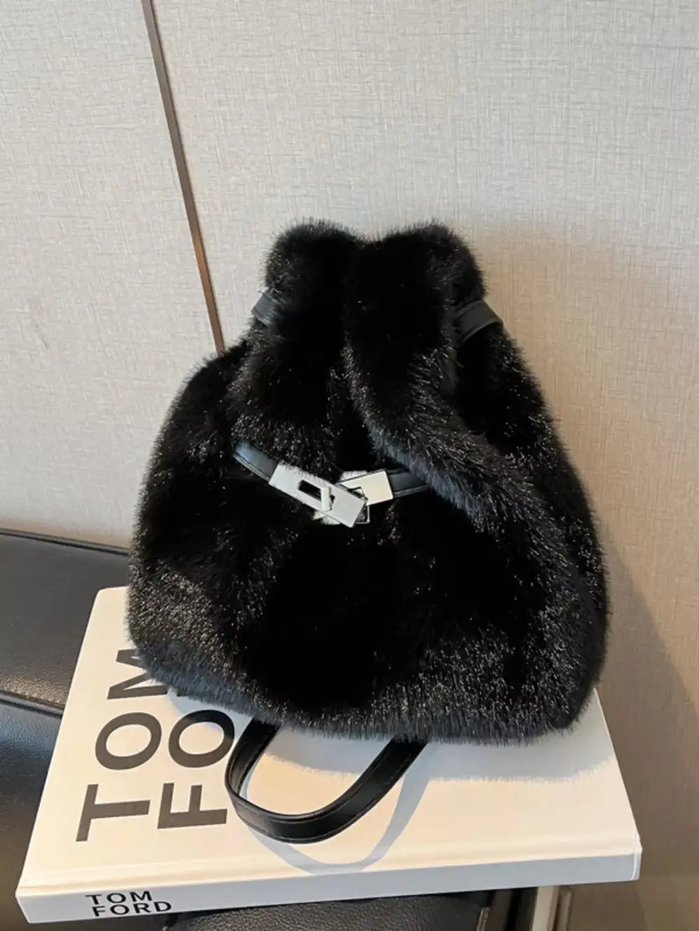 Modern Bucket Crossbody Bag