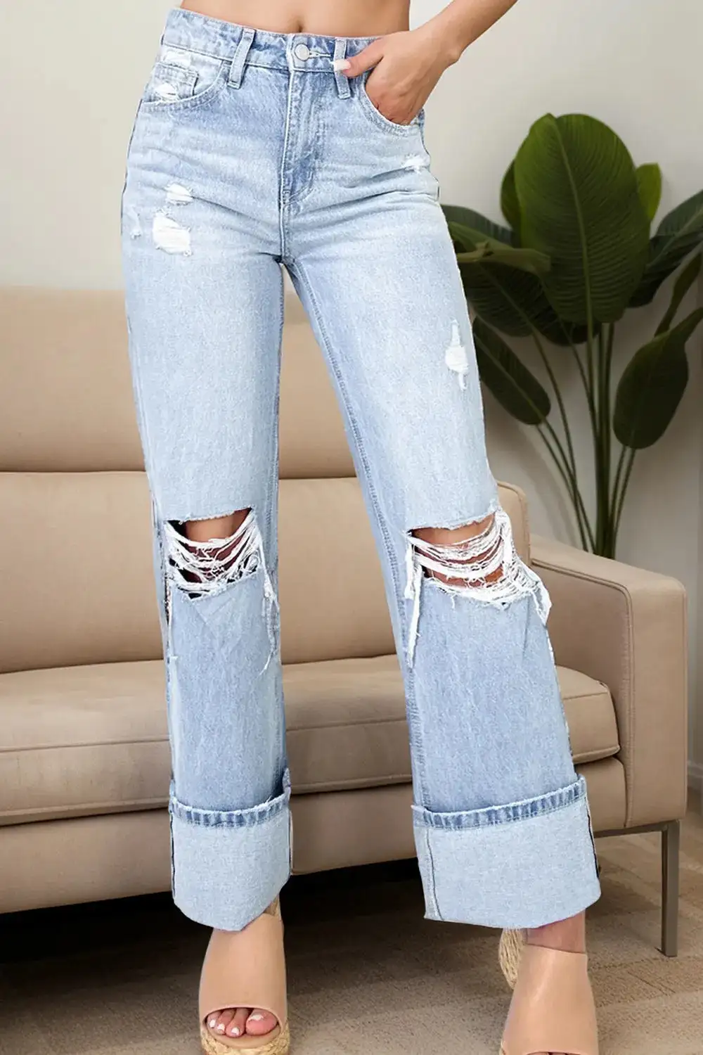 Distressed High Waist Jeans With Pockets
