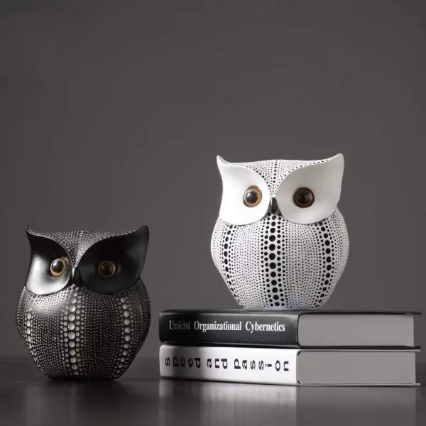 Minimal Resin Table Decor