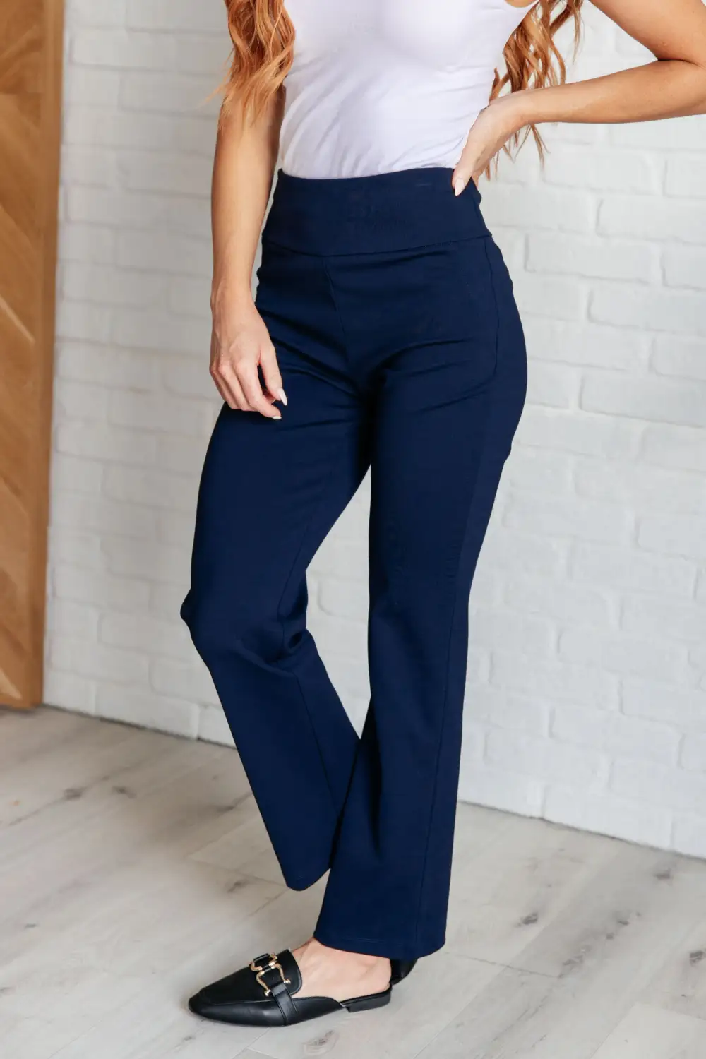 Knit Straight Leg Cropped Pocketed Pants
