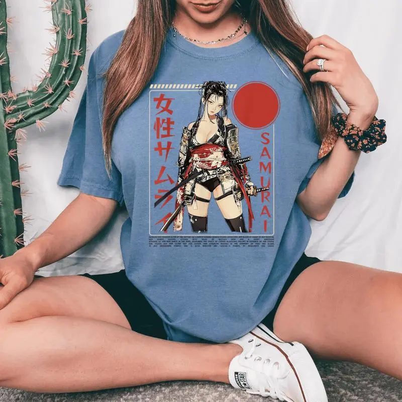 Samurai Warrior Waifu Girl Japanese Ukiyo-E Manga Samurai Women's Oversized Comfort T-Shirt