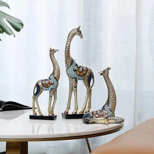 Giraffe Figure Accent Sculpture