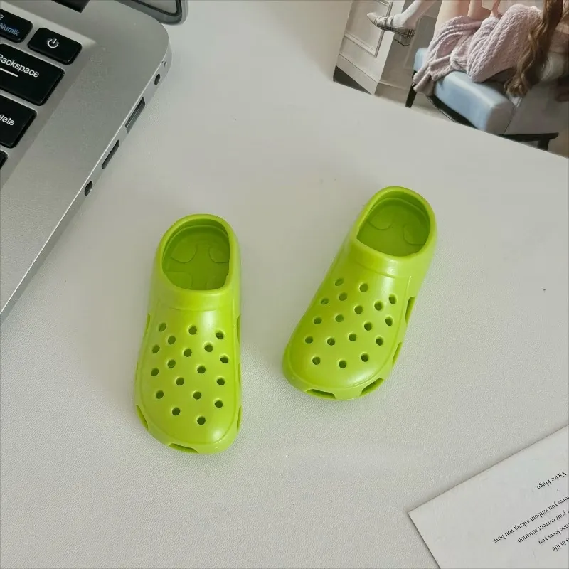 Croc-Shape Toothbrush Holder