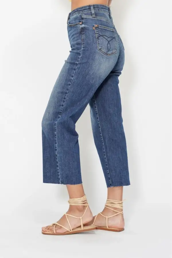 Polished High Waist Wide Leg Pocketed Denim Jeans