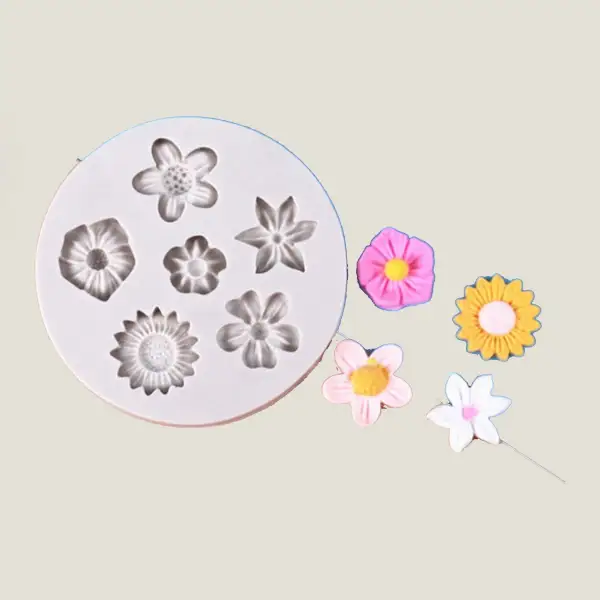 Floral Silicone Baking Mold