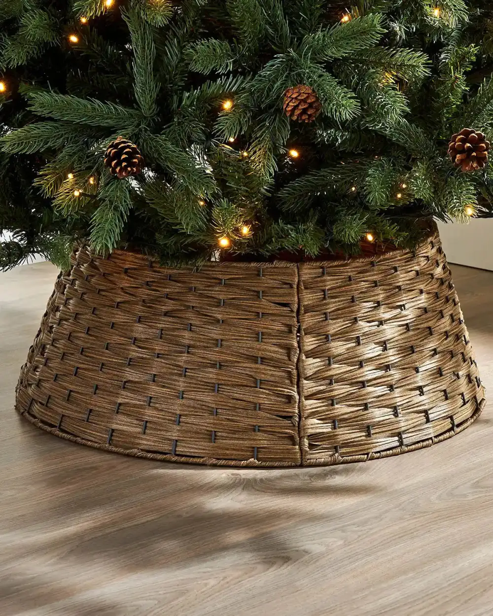 Natural Look Rattan Tree Collar
