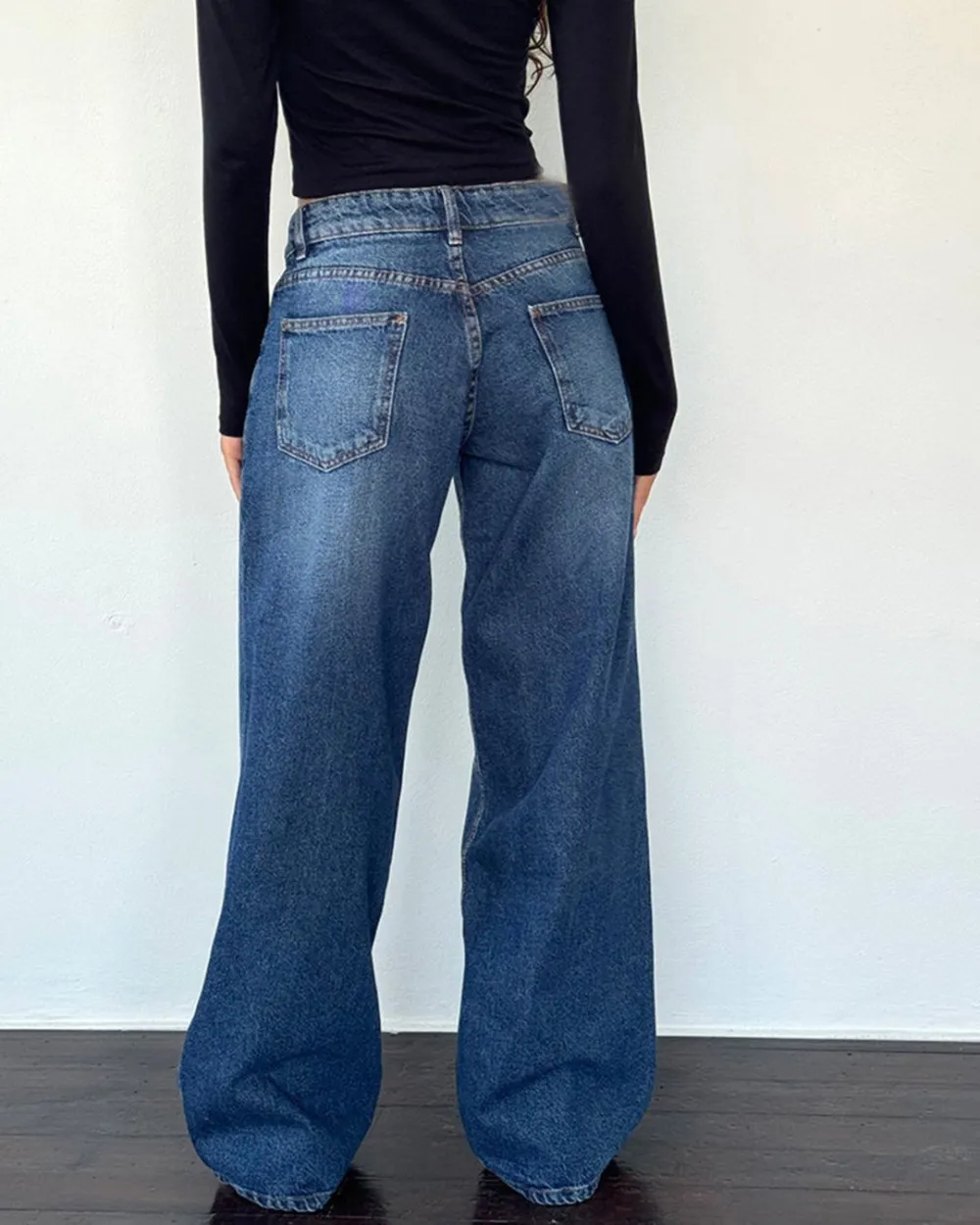 Relaxed Mid-Rise Straight-Leg Jeans