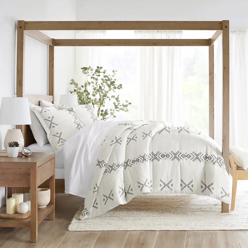 Stitch Patterned Down Alternative Comforter Set