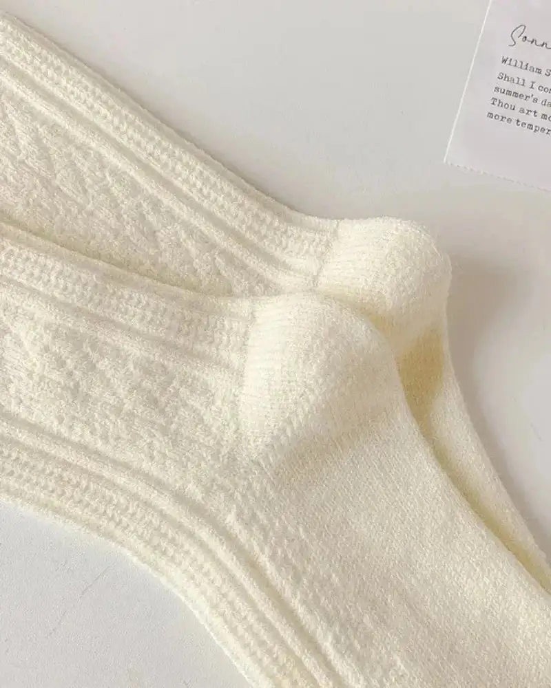 Cable Knit Warm Knee High Socks