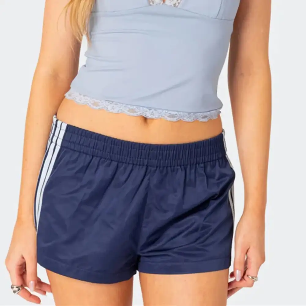 Everyday Refined Striped Shorts