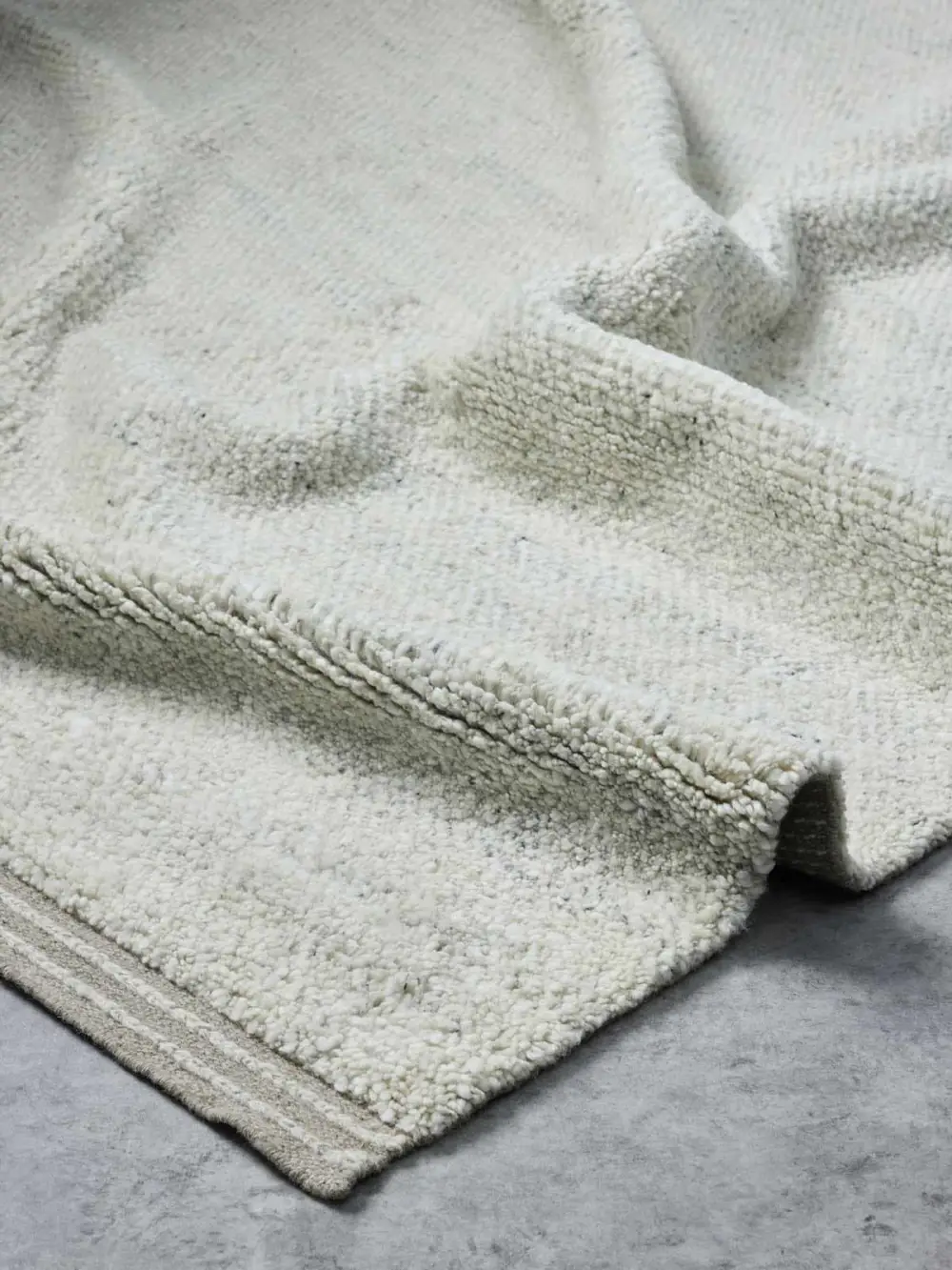 Wool Handwoven Linear Relaxed Area Rug