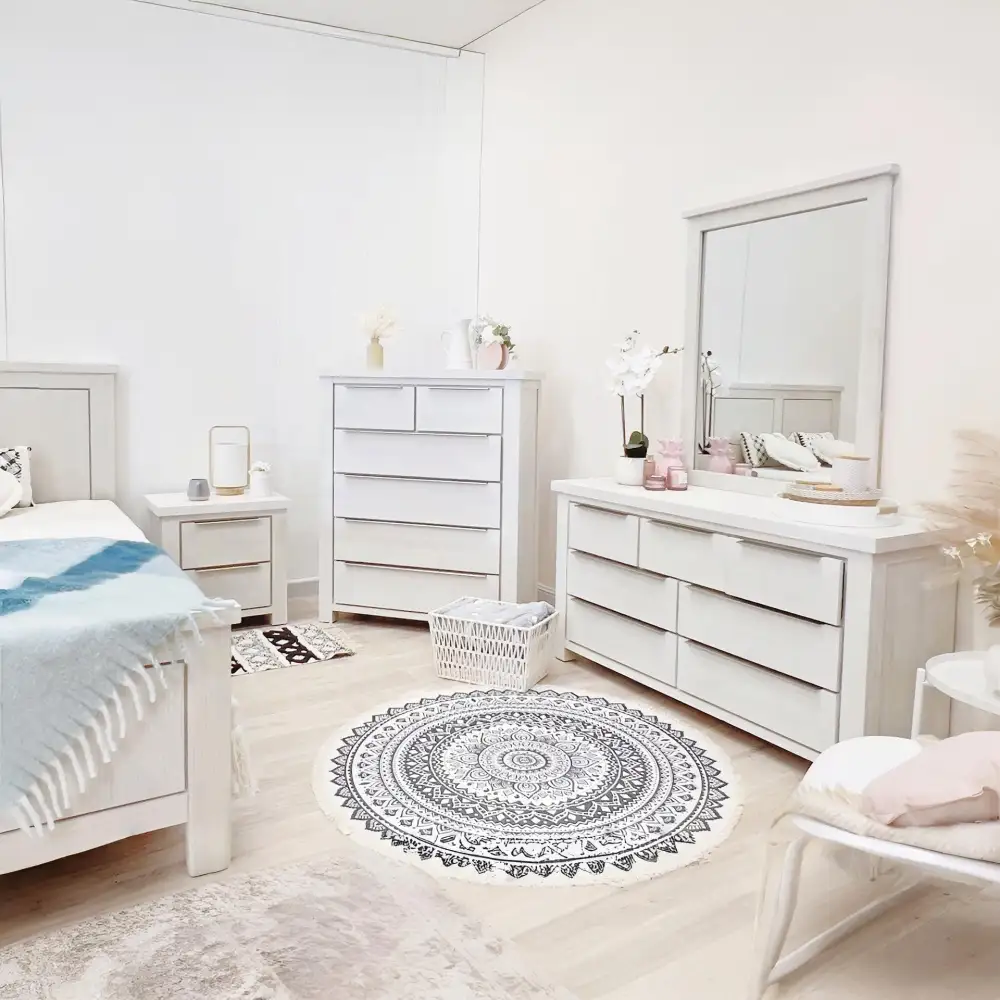 Solid Frame Display Ready Decorative Mirror