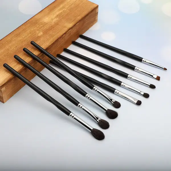 Soft Detail Makeup Brush Set