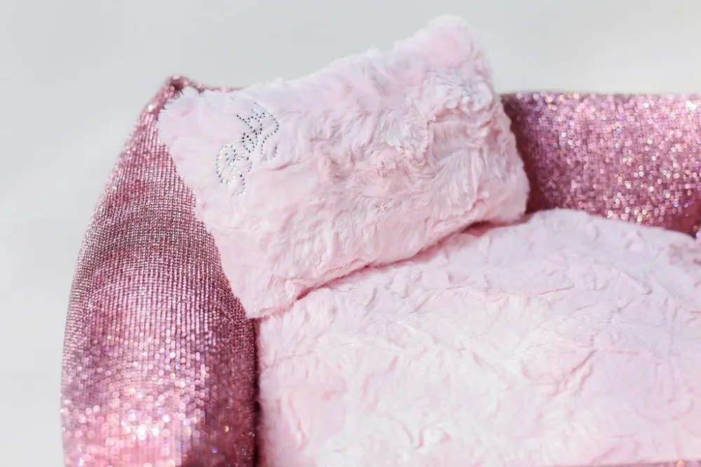 Cozy Cat Sleeping Bed Style