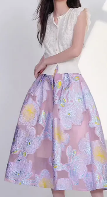 Roomy Travel Embroidered High Waist Skirt