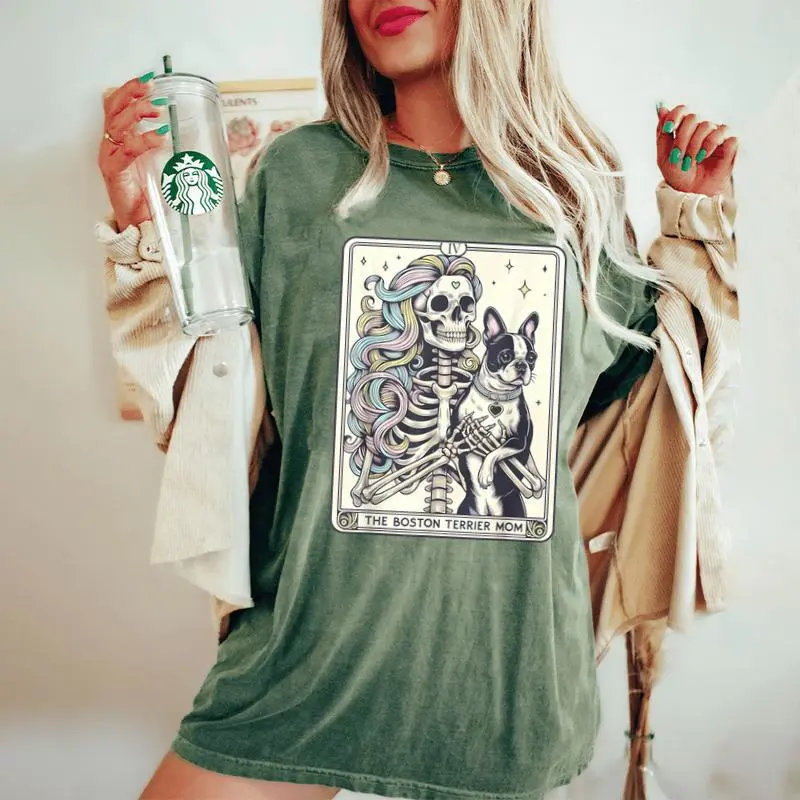 Retro Boston Terrier Mom Tarot Card Skeleton Dog Mama Women's Oversized Comfort T-Shirt