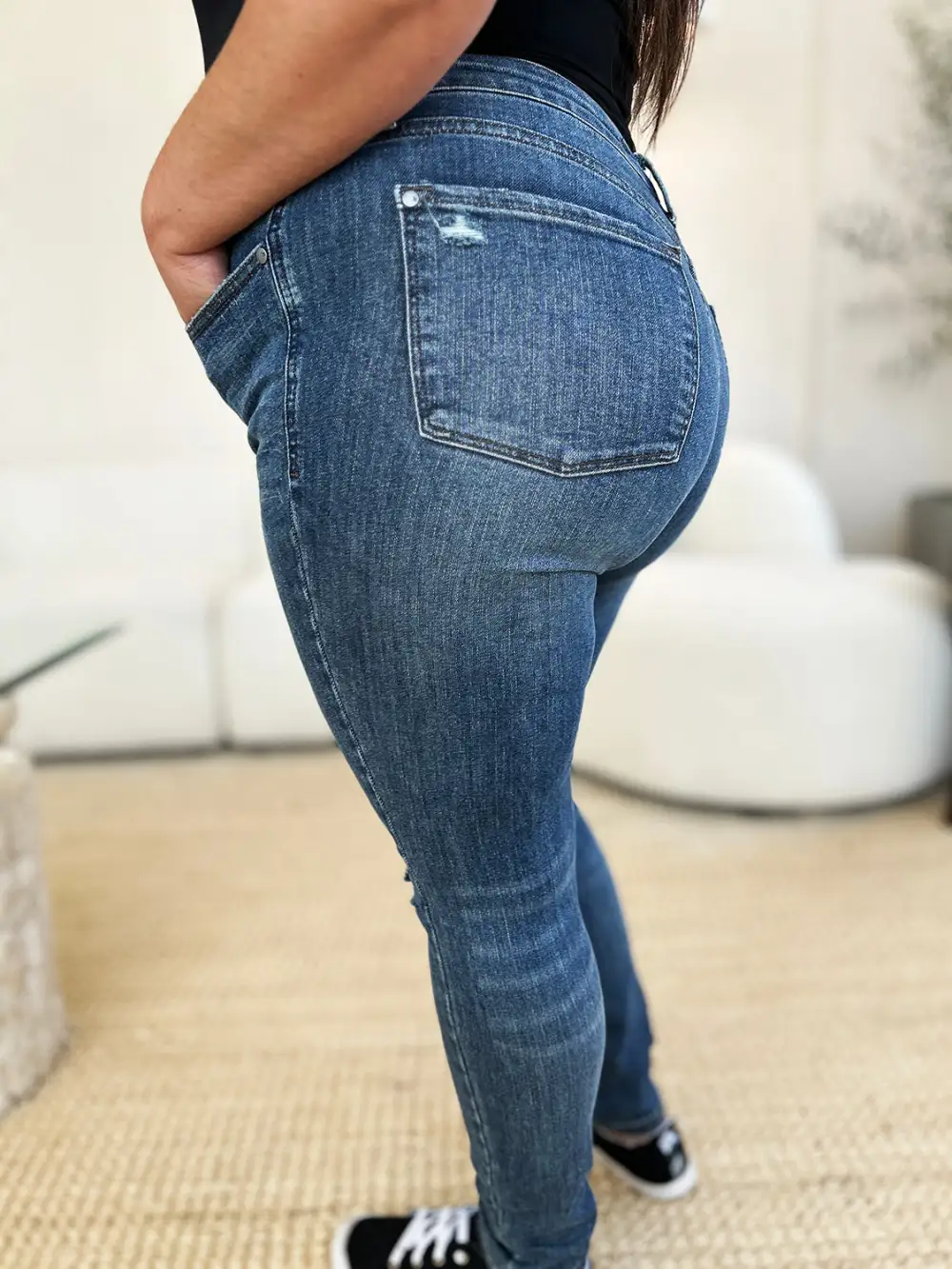 Mid Waist Distressed Jeans