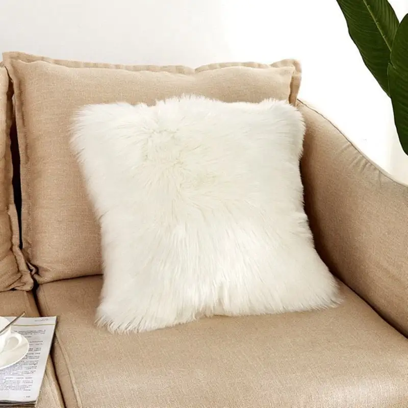 Classic Faux-Fur Decorative Throw Blanket