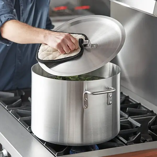 Everyday Aluminum Sauce Pot with Cover